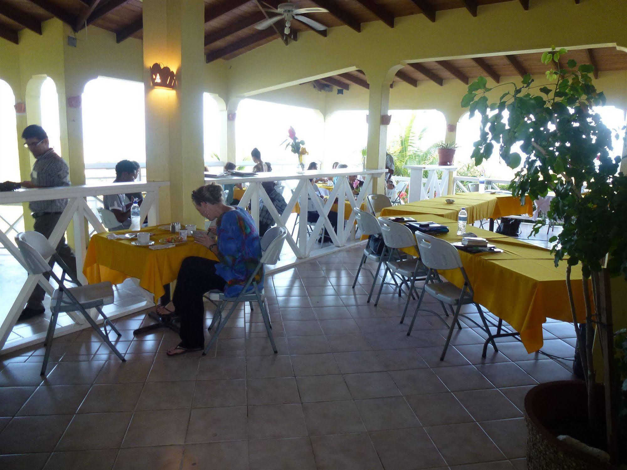 Inn La Galleria Five Islands Village Exterior foto